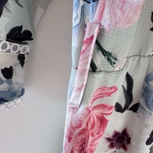 SELFIE VERSAILLES THREE-QUARTER SLEEVE FLORAL ROMPER - Picture 9 of 10